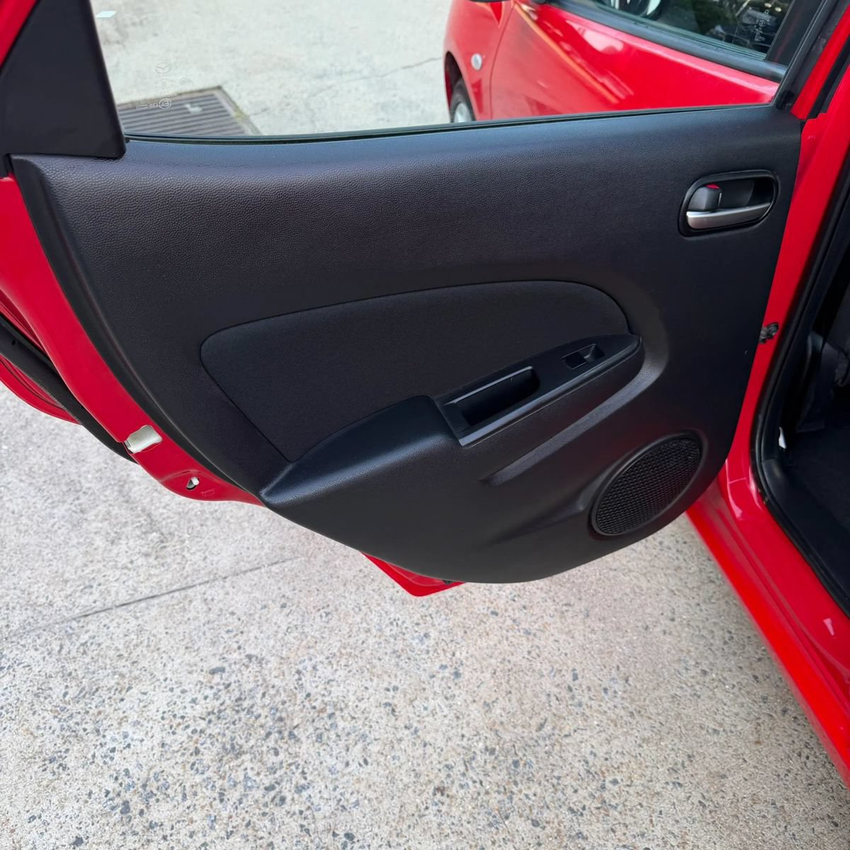 Used 2011 MAZDA MAZDA2 Touring FWD image 15