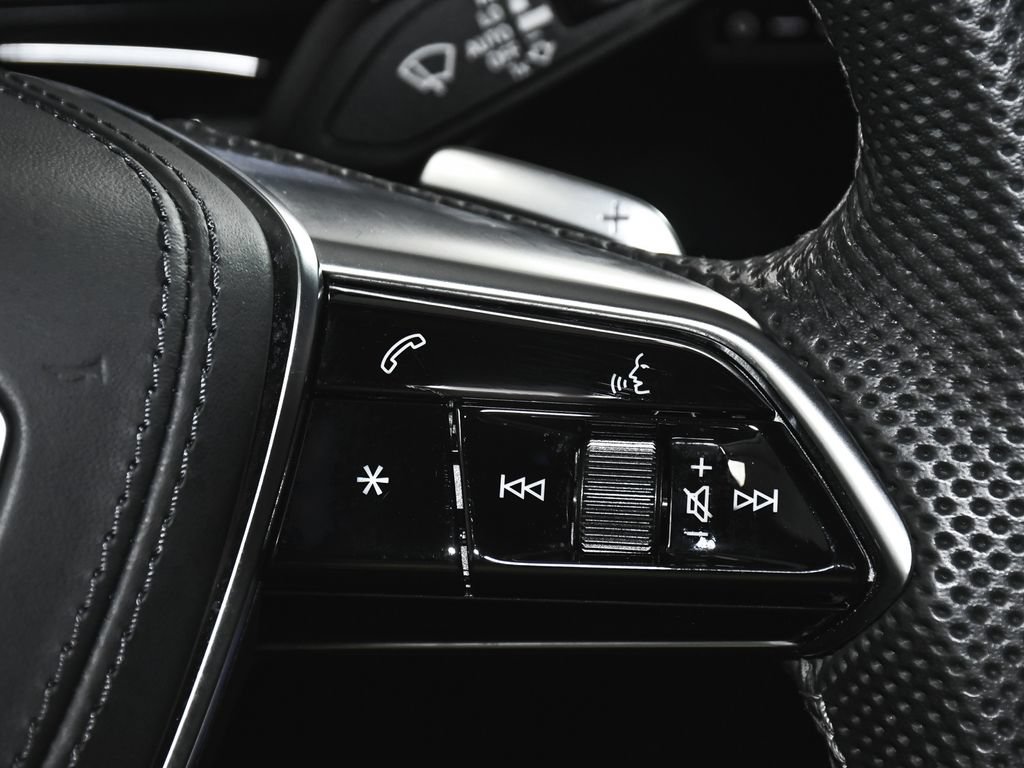 Used 2023 Audi S8 w/ S8 Executive Package AWD/4WD image 44