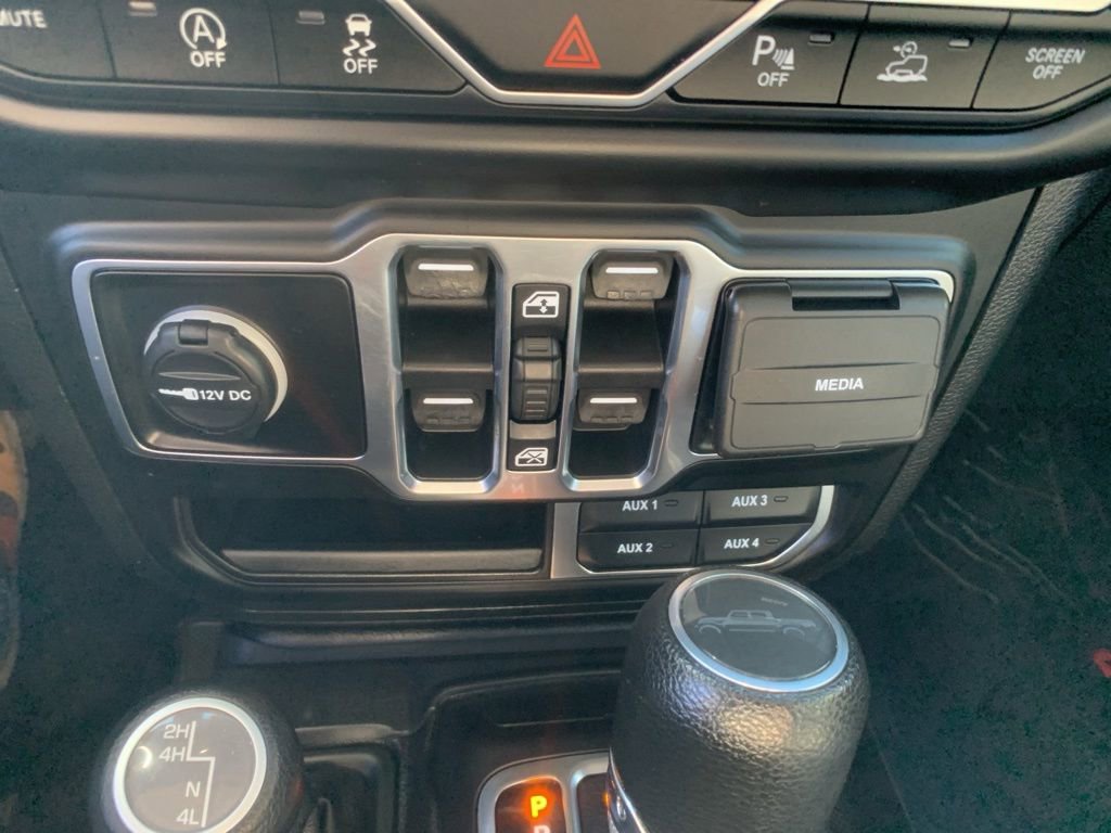 Used 2020 Jeep Gladiator Overland image 19