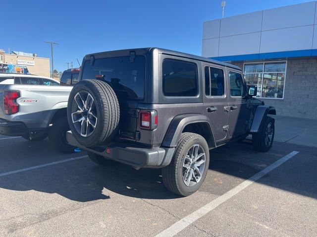 Used 2024 Jeep Wrangler Unlimited w/ Convenience Group image 4