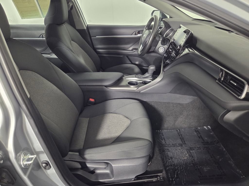 Used 2023 Toyota Camry LE FWD image 31