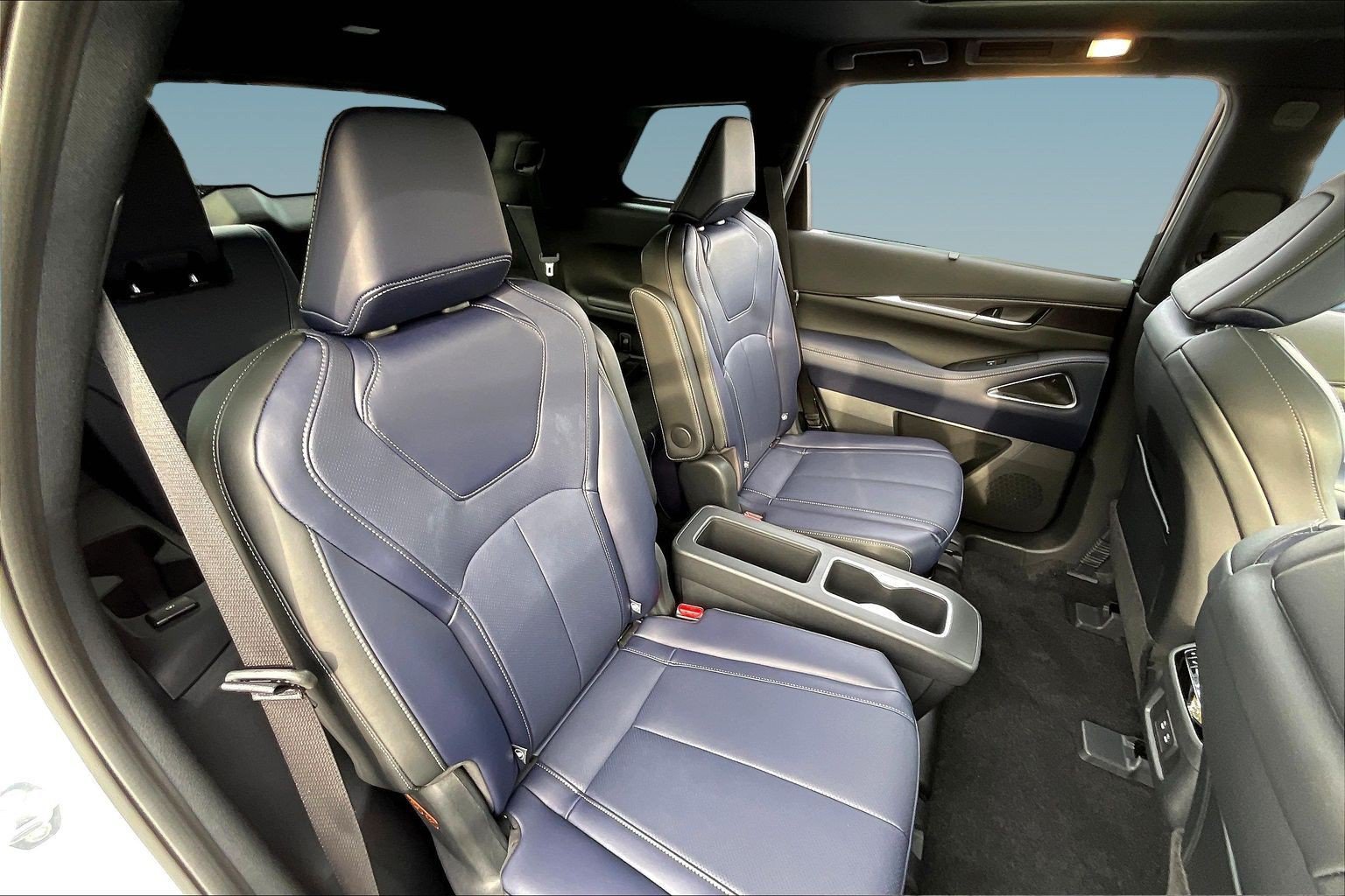Certified 2026 INFINITI QX60 Sport w/ Dark Cargo Package AWD/4WD image 24