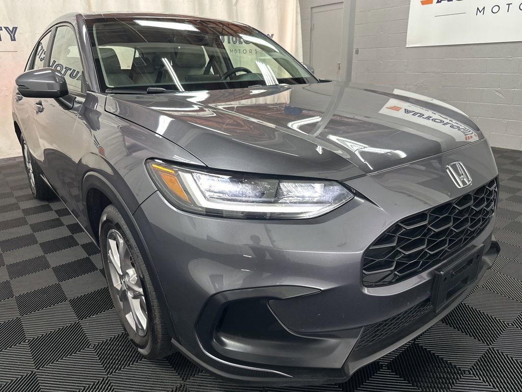 Used 2024 Honda HR-V LX image 2
