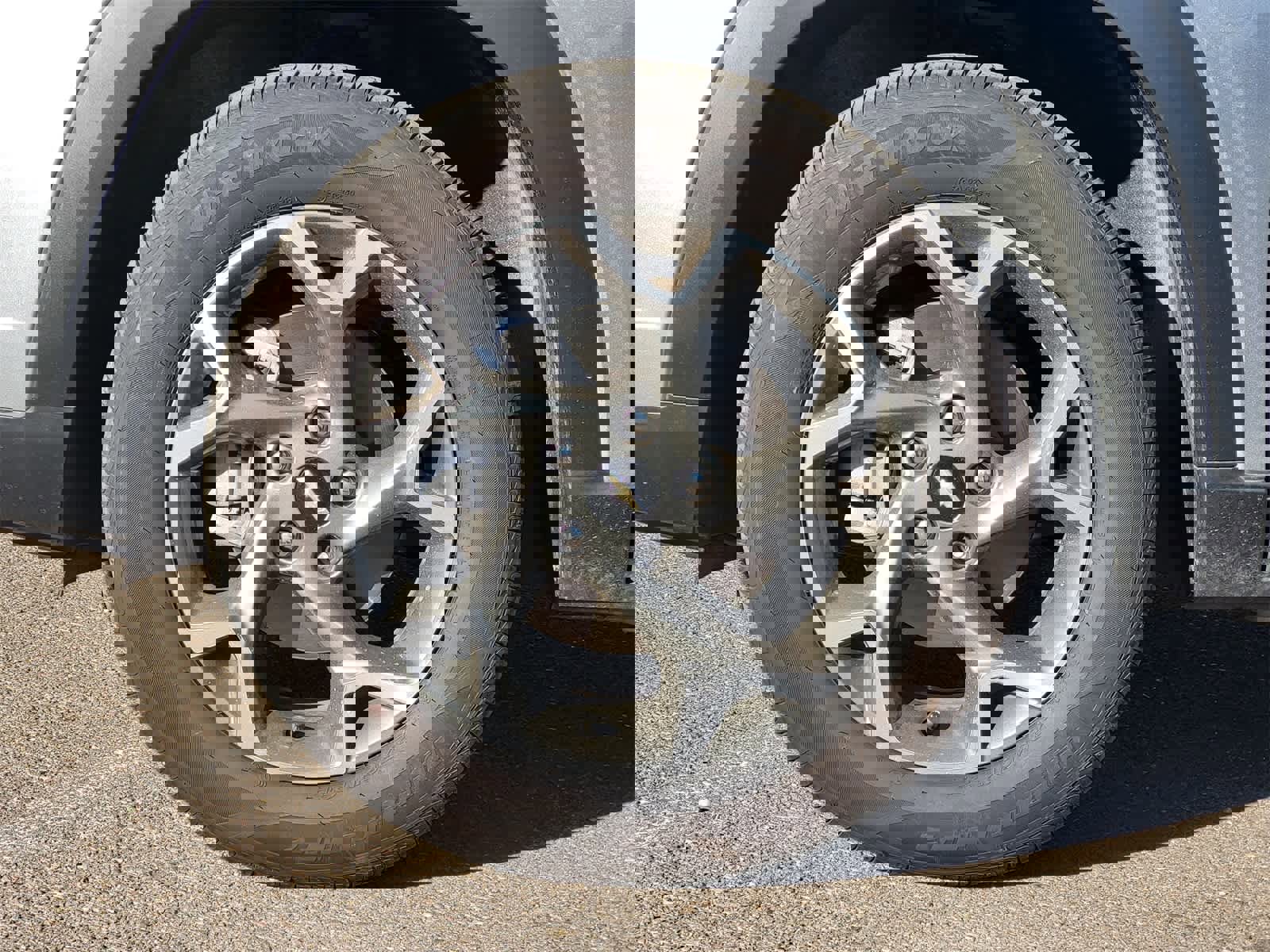 Used 2025 Chevrolet Trax LT w/ LT Convenience Package image 10