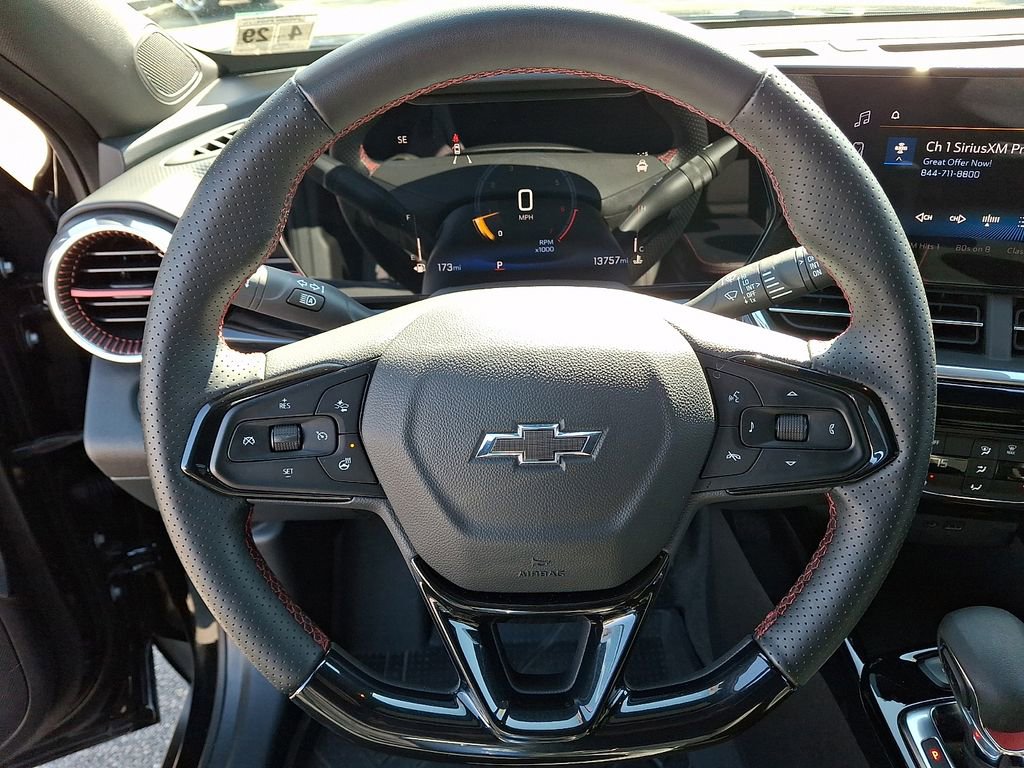 Certified 2024 Chevrolet Trax RS w/ Driver Confidence Package image 19