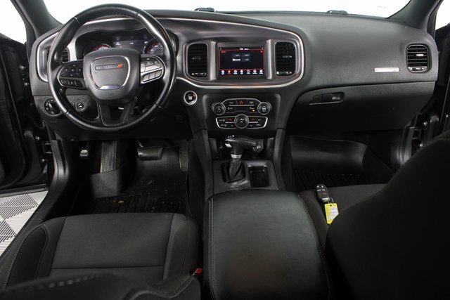 Used 2020 Dodge Charger SXT w/ Blacktop Package image 9