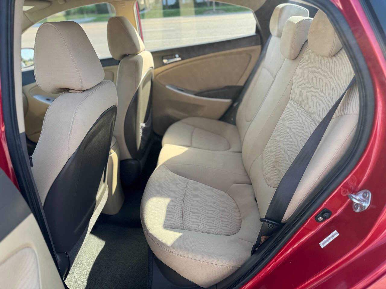 Used 2012 Hyundai Accent GLS w/ Premium Pkg 3 image 14