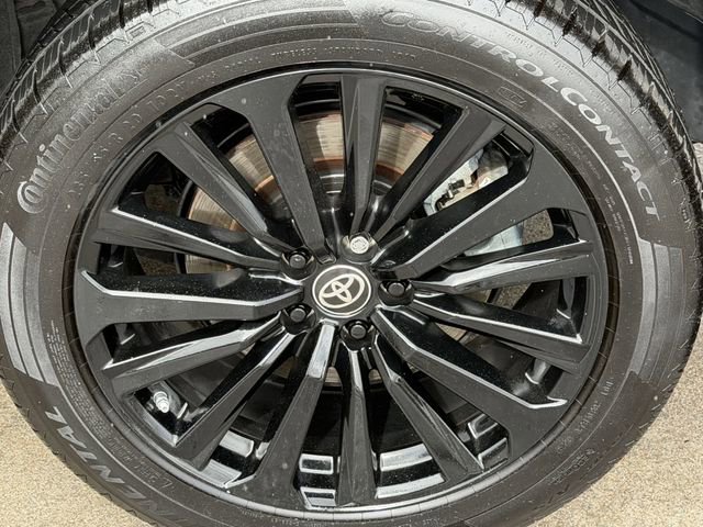 Used 2023 Toyota Highlander XSE image 8