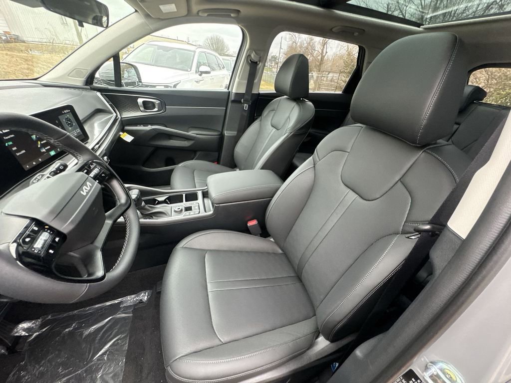 New 2026 Kia Sorento S w/ S Panoramic Sunroof Package FWD image 11
