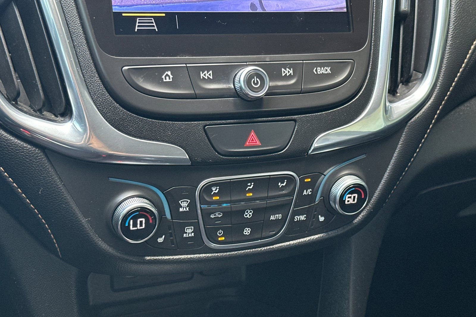 Used 2019 Chevrolet Equinox Premier image 20