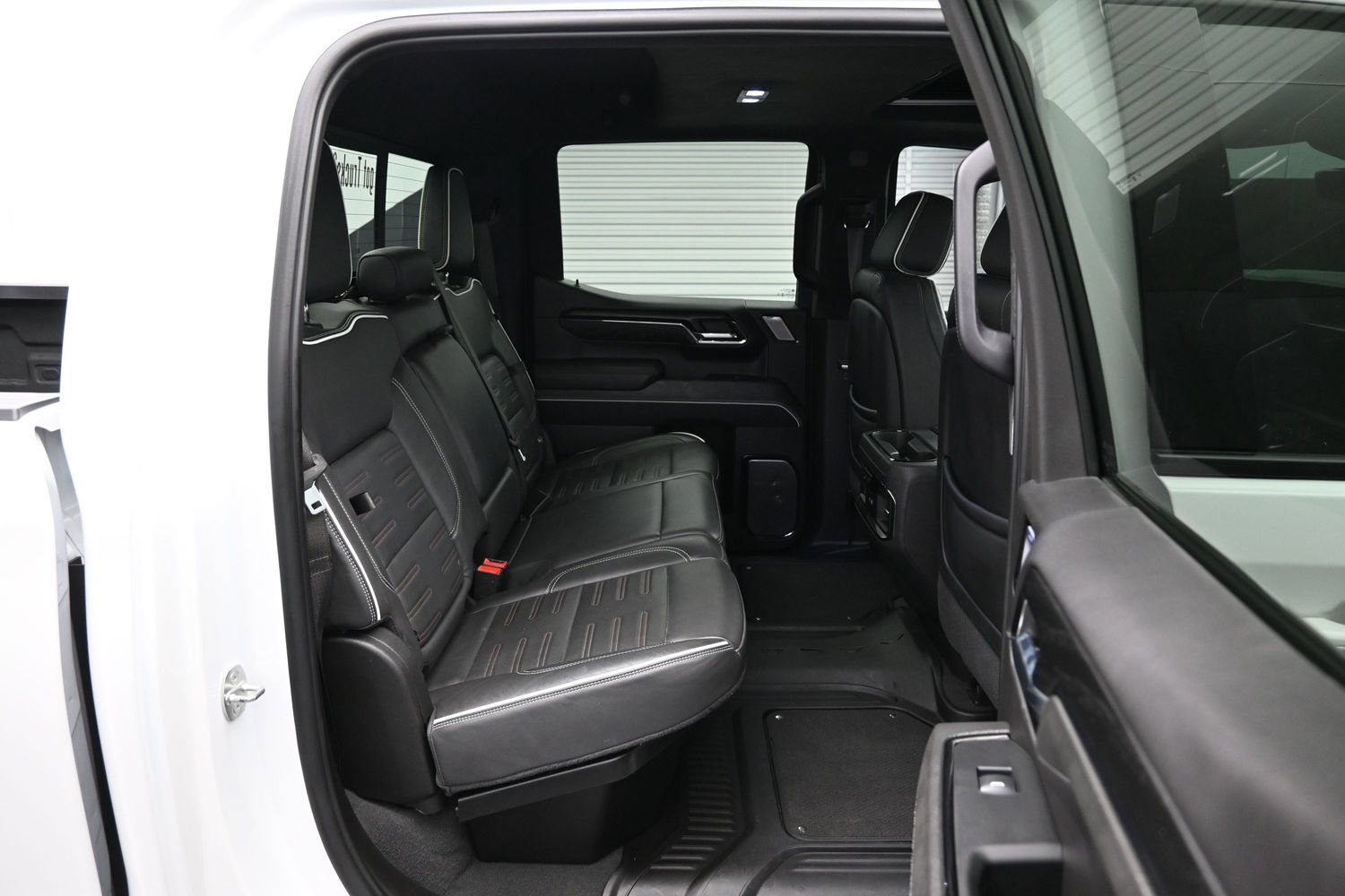 Used 2024 GMC Sierra 1500 AT4X AWD/4WD image 12