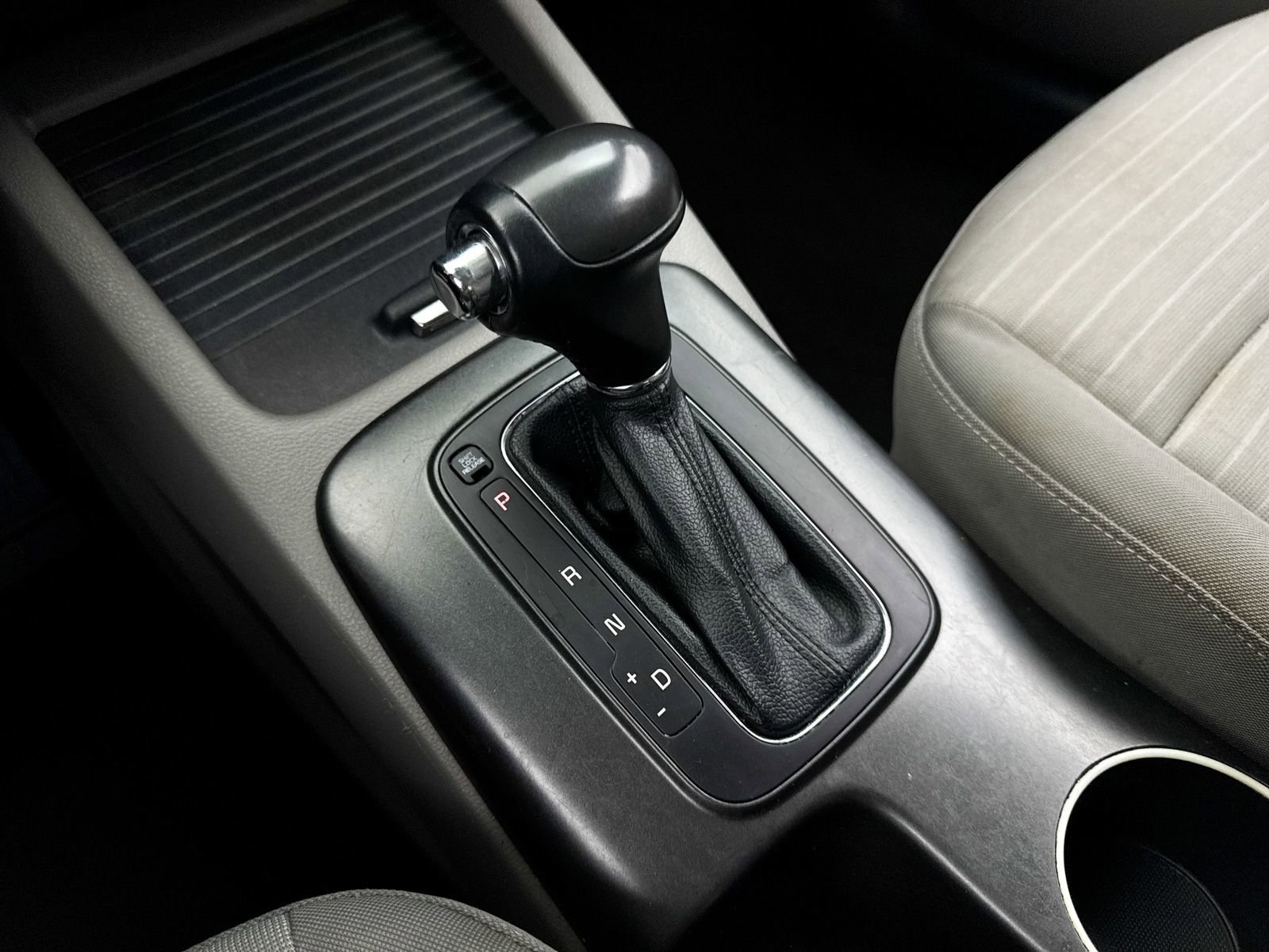 Used 2014 Kia Forte EX image 24