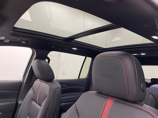 New 2026 Chevrolet Traverse RS image 7
