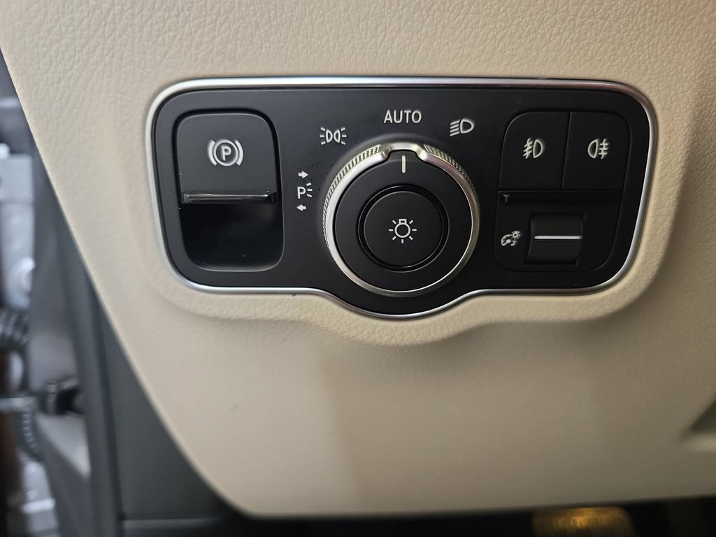 Certified 2024 Mercedes-Benz GLA 250 image 28