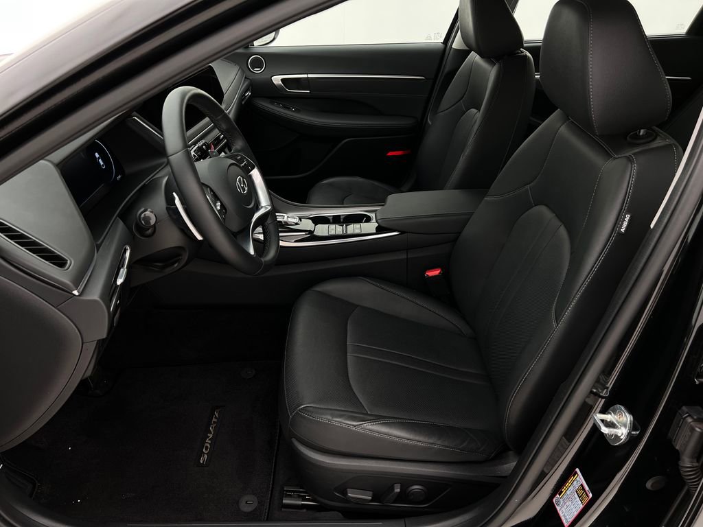 Used 2022 Hyundai Sonata Limited w/ Cargo Package image 11