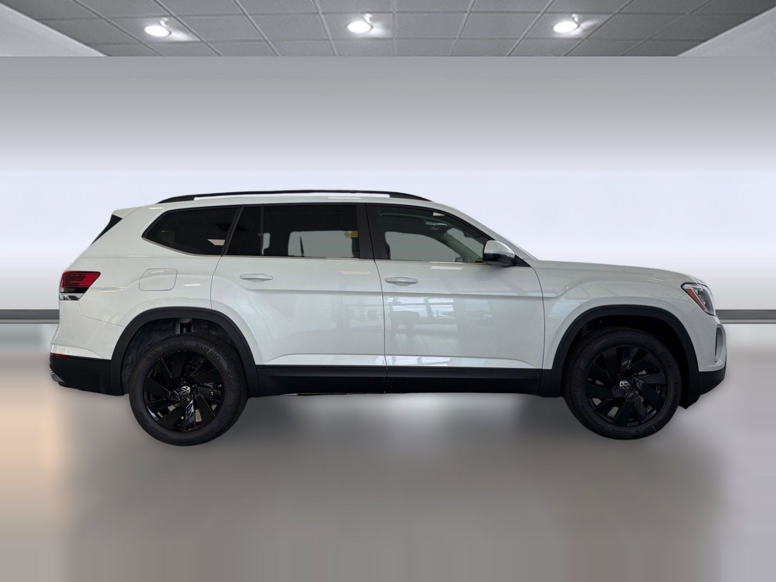 New 2026 Volkswagen Atlas SE FWD image 8