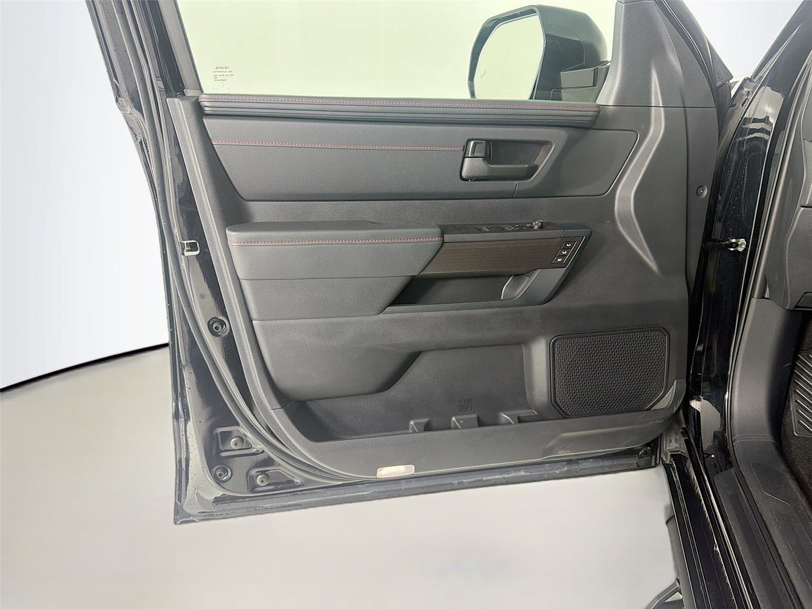 Used 2022 Toyota Tundra TRD Pro AWD/4WD image 6