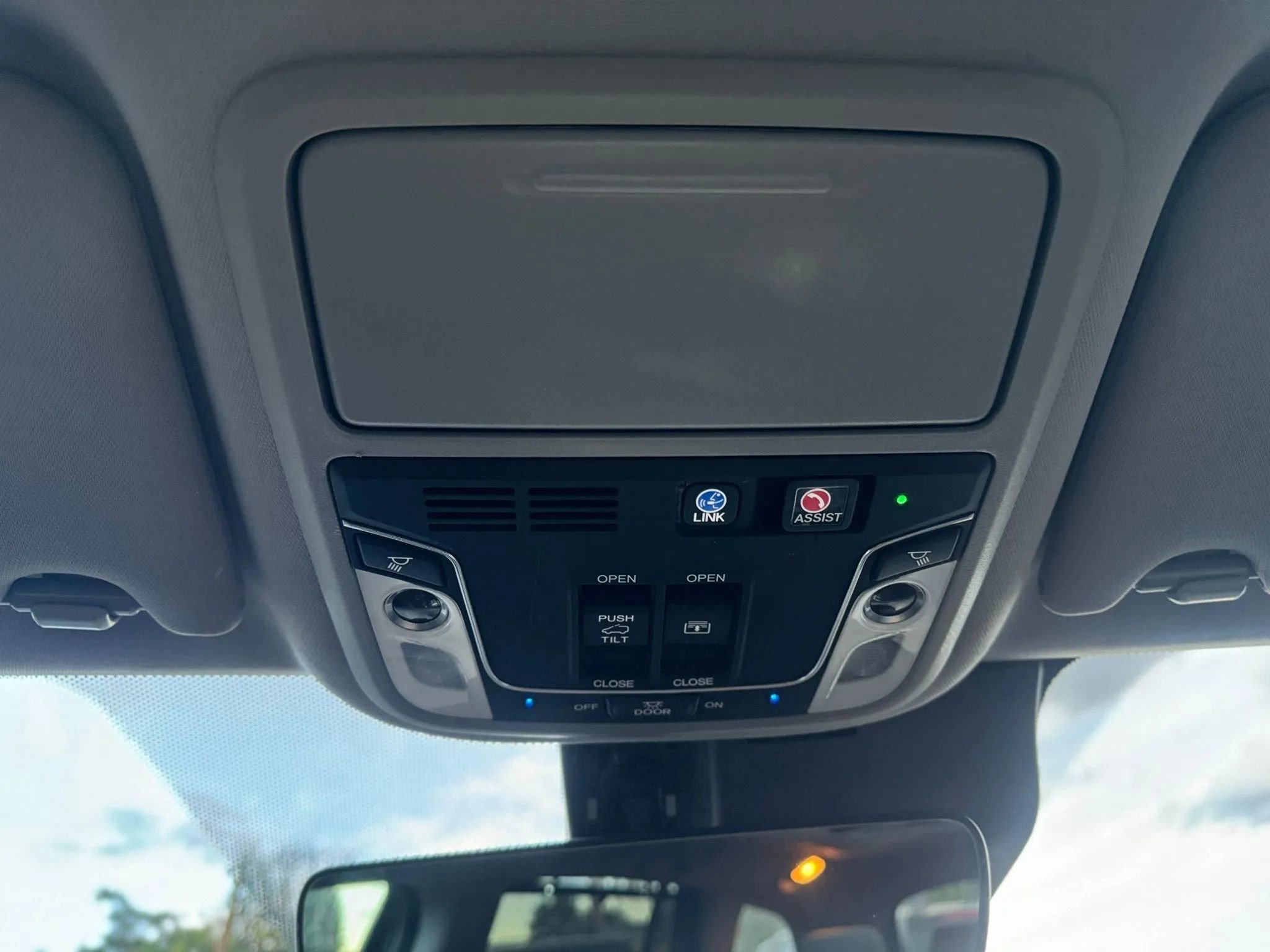 Used 2020 Honda Pilot Elite image 42