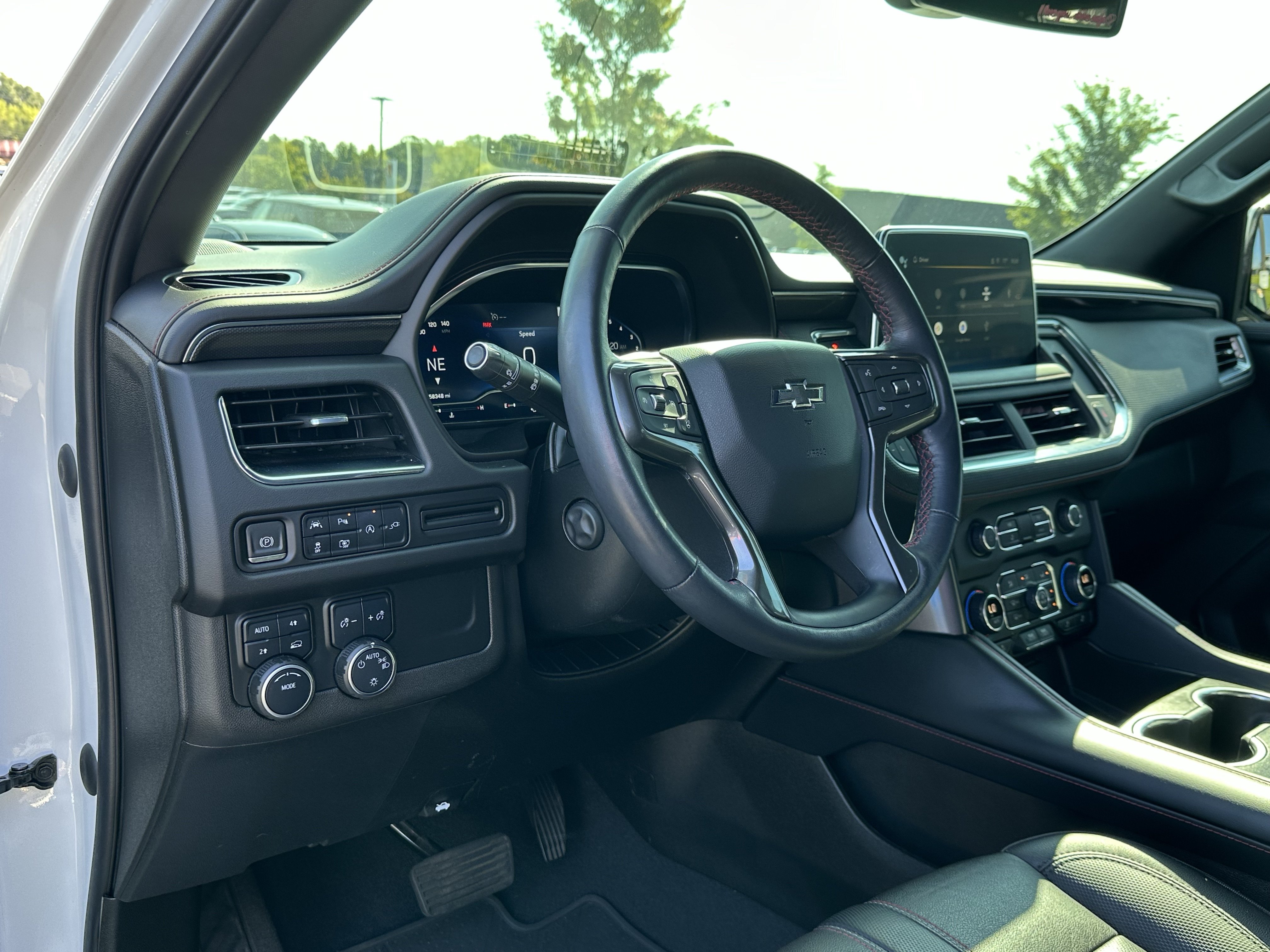 Used 2022 Chevrolet Tahoe RST w/ Luxury Package AWD/4WD image 20