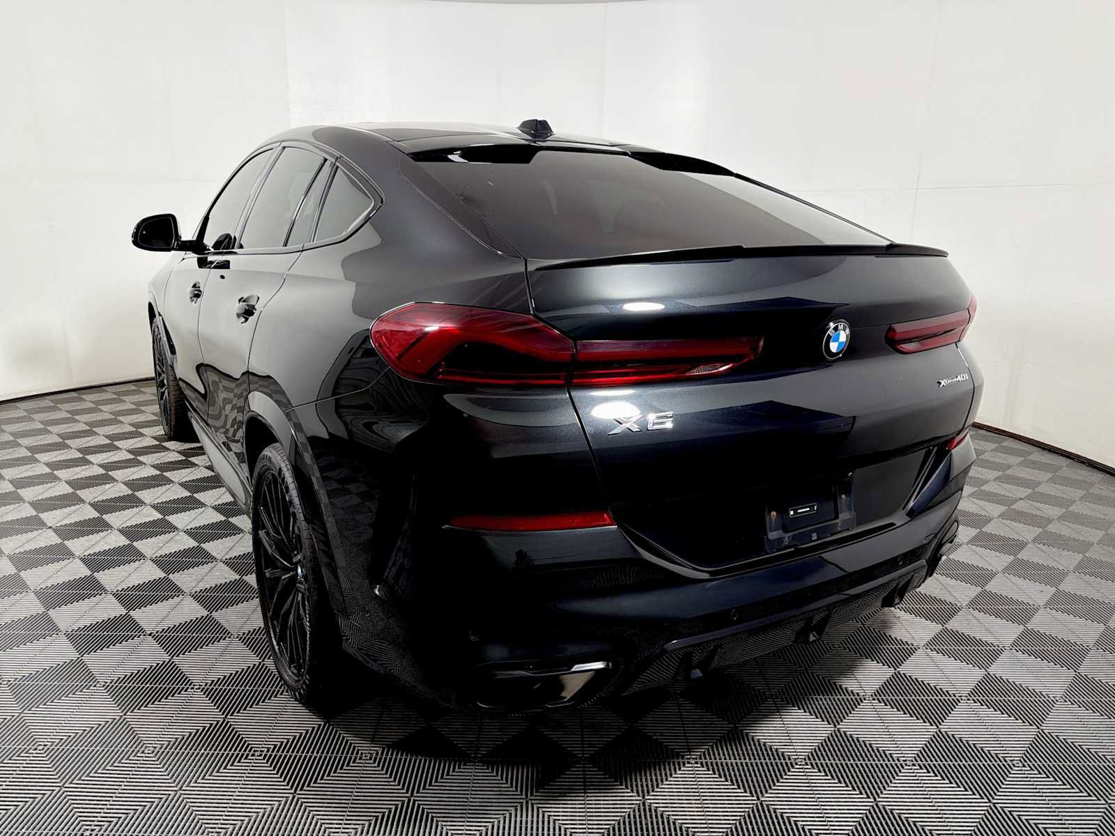 Used 2025 BMW X6 xDrive40i w/ Executive Package AWD/4WD image 5