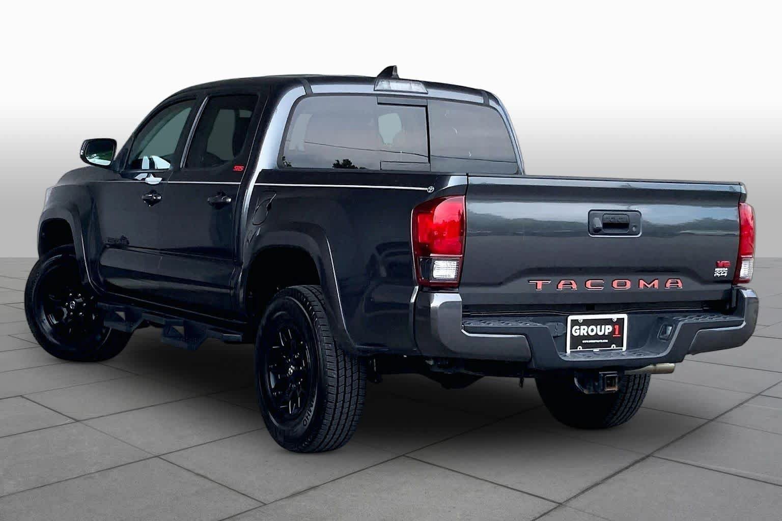 Used 2022 Toyota Tacoma SR5 w/ Technology Package RWD image 12