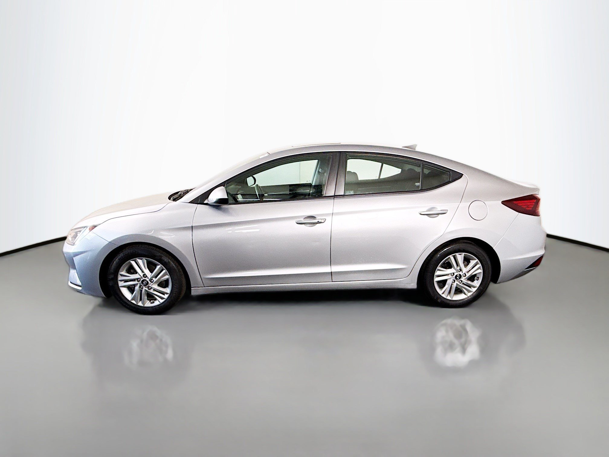 Used 2020 Hyundai Elantra Value Edition w/ Cargo Package (C1) FWD image 6
