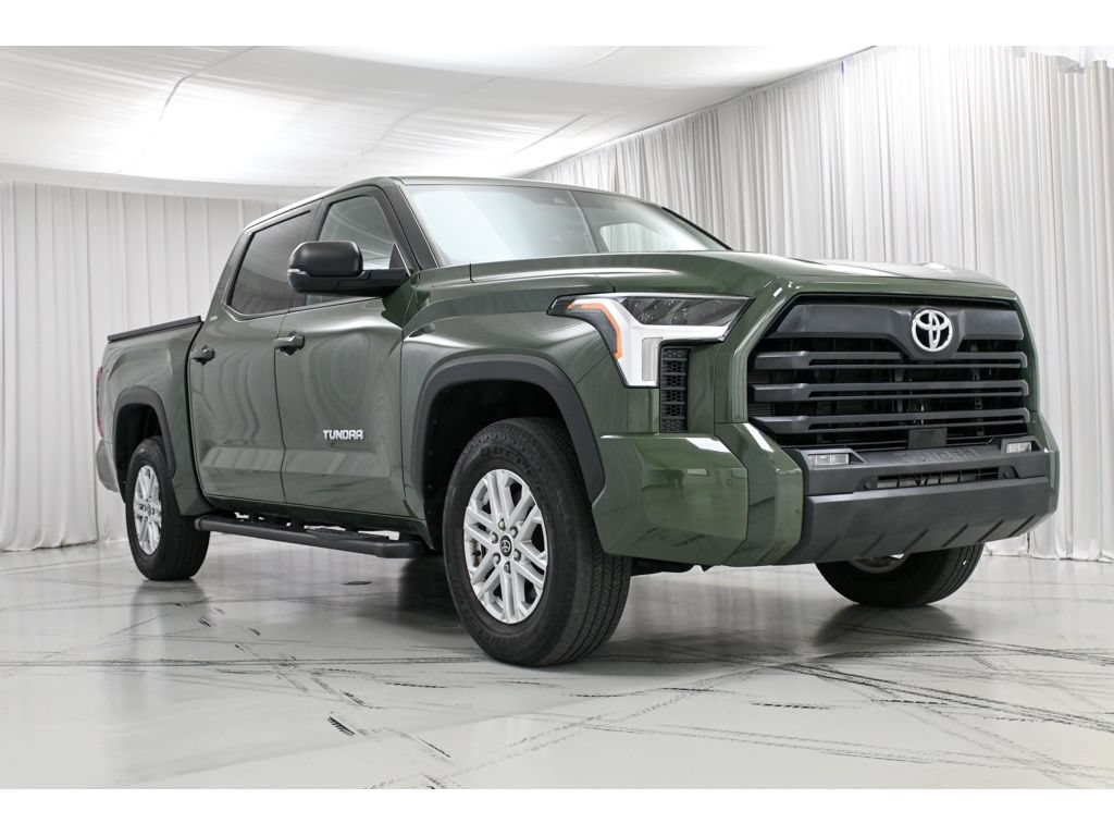 Used 2023 Toyota Tundra SR5 w/ SR5 Premium Package AWD/4WD image 2