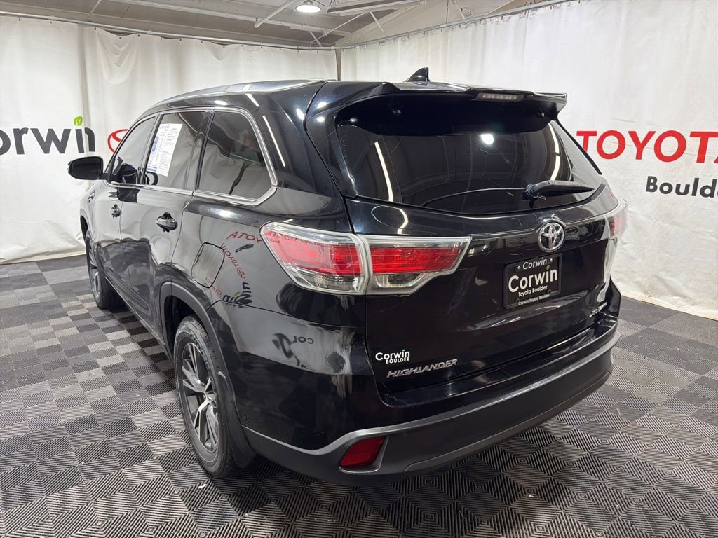 Used 2016 Toyota Highlander XLE AWD/4WD image 5