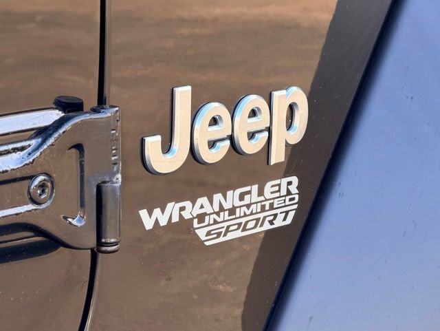 Used 2018 Jeep Wrangler Unlimited Sport image 26