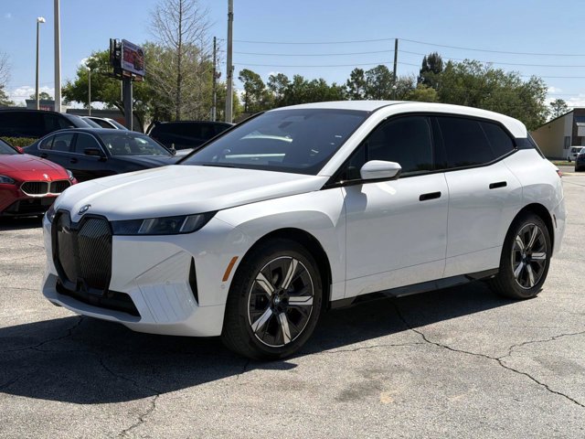 New 2026 BMW iX xDrive45 image 7