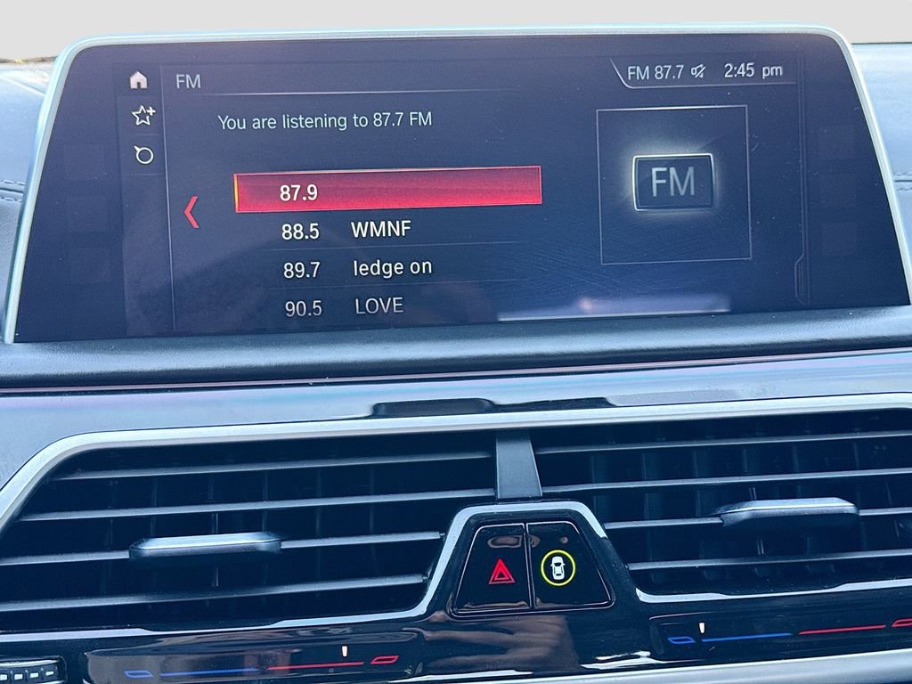 Used 2018 BMW M760i xDrive image 32