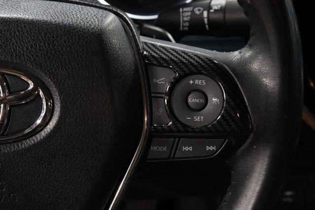Used 2018 Toyota Camry SE FWD image 29