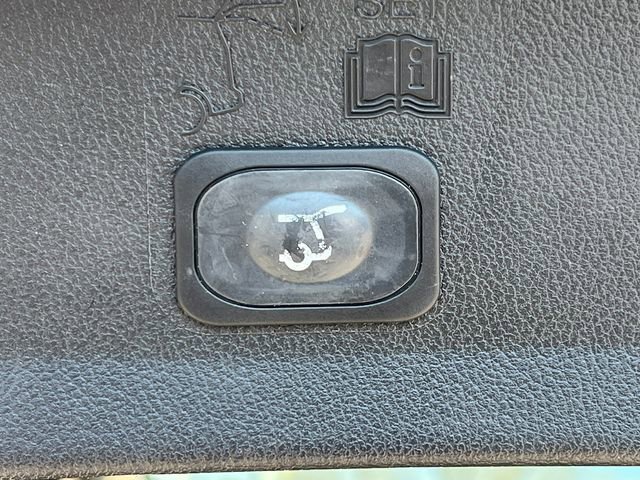 Used 2016 Ford Escape Titanium image 32