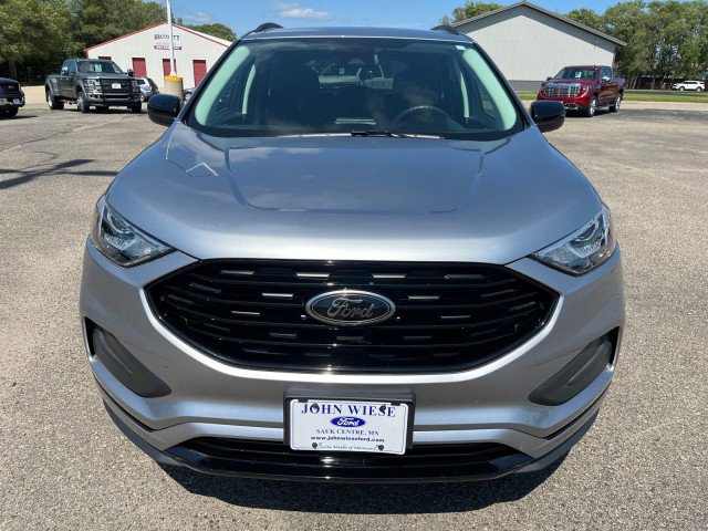 Used 2024 Ford Edge SE w/ Black Appearance Package image 9