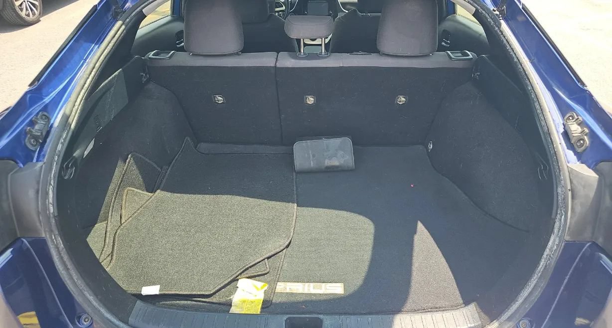 Used 2017 Toyota Prius Three FWD image 7