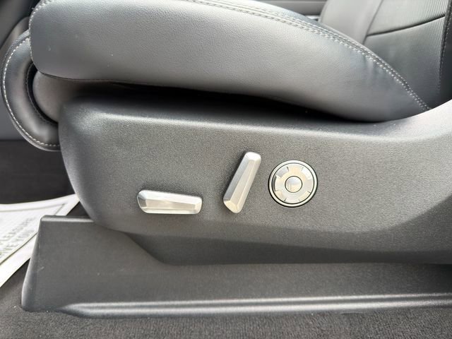 Used 2025 Lincoln Navigator Reserve w/ Jet Appearance Package AWD/4WD image 32