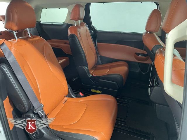 Used 2024 Kia Carnival SX image 22
