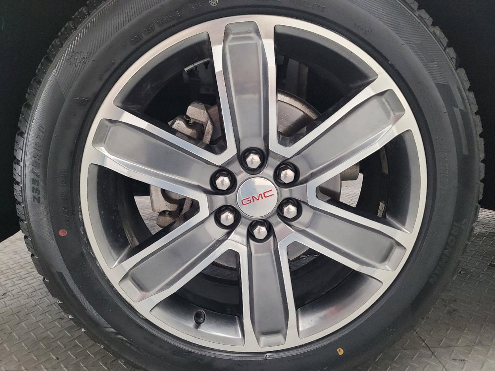 Used 2017 GMC Acadia Denali w/ Technology Package AWD/4WD image 31