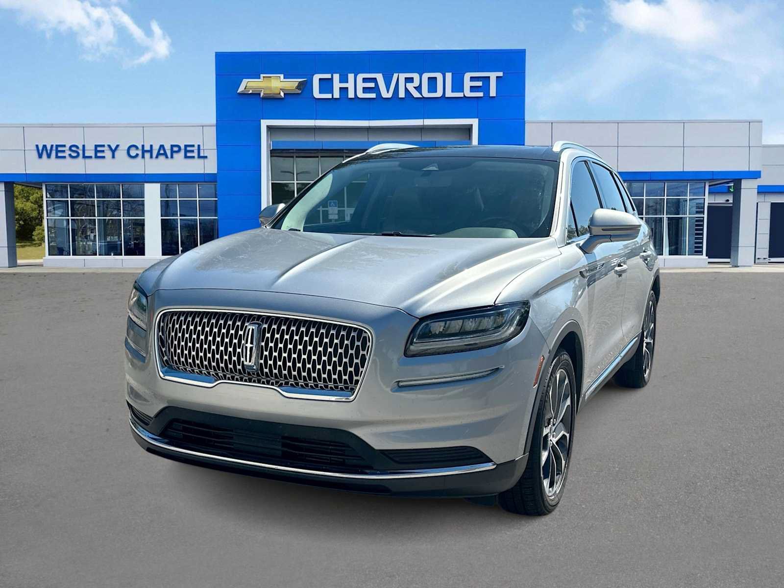 Used 2021 Lincoln Nautilus Reserve FWD image 1