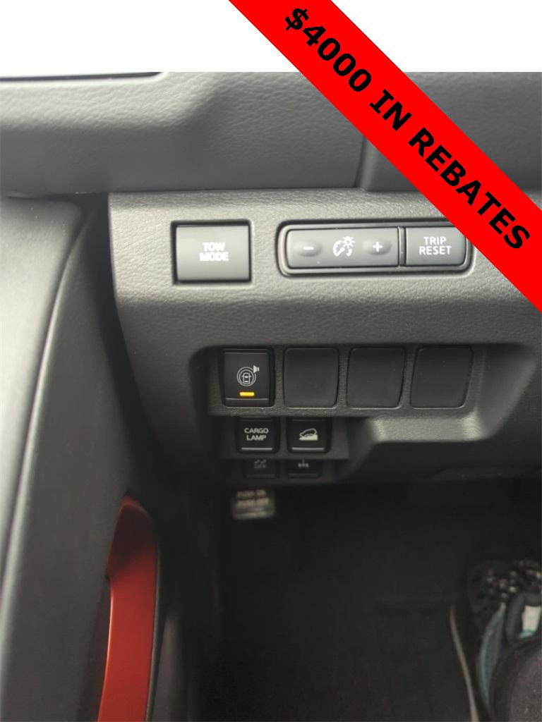 New 2025 Nissan Frontier PRO-4X image 18