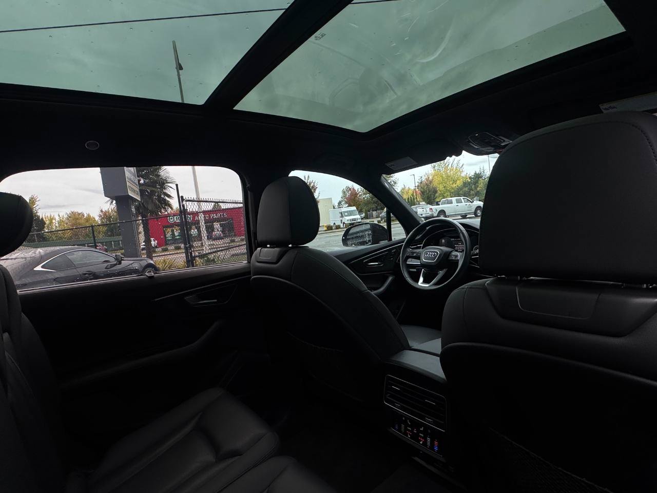 Used 2021 Audi Q7 3.0T Prestige w/ Prestige Package AWD/4WD image 29