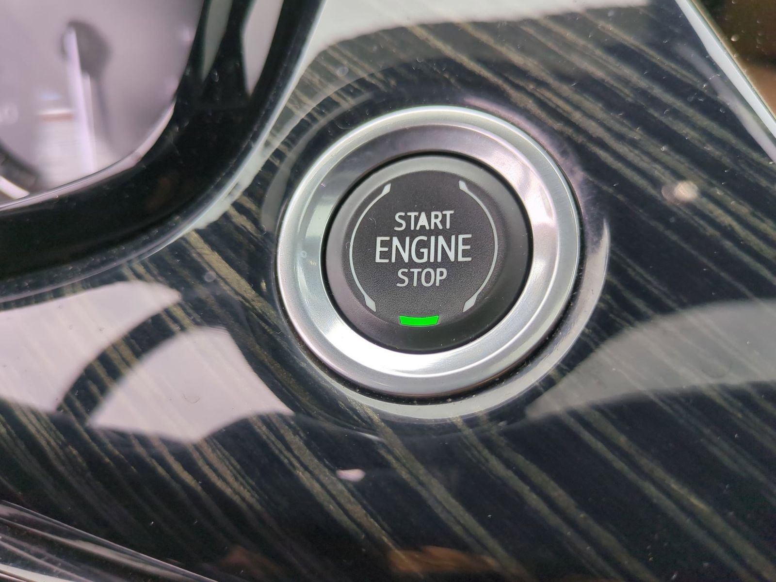 Certified 2023 Cadillac XT6 Premium Luxury image 17