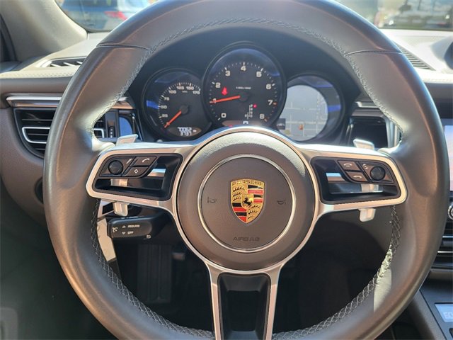 Used 2021 Porsche Macan image 22