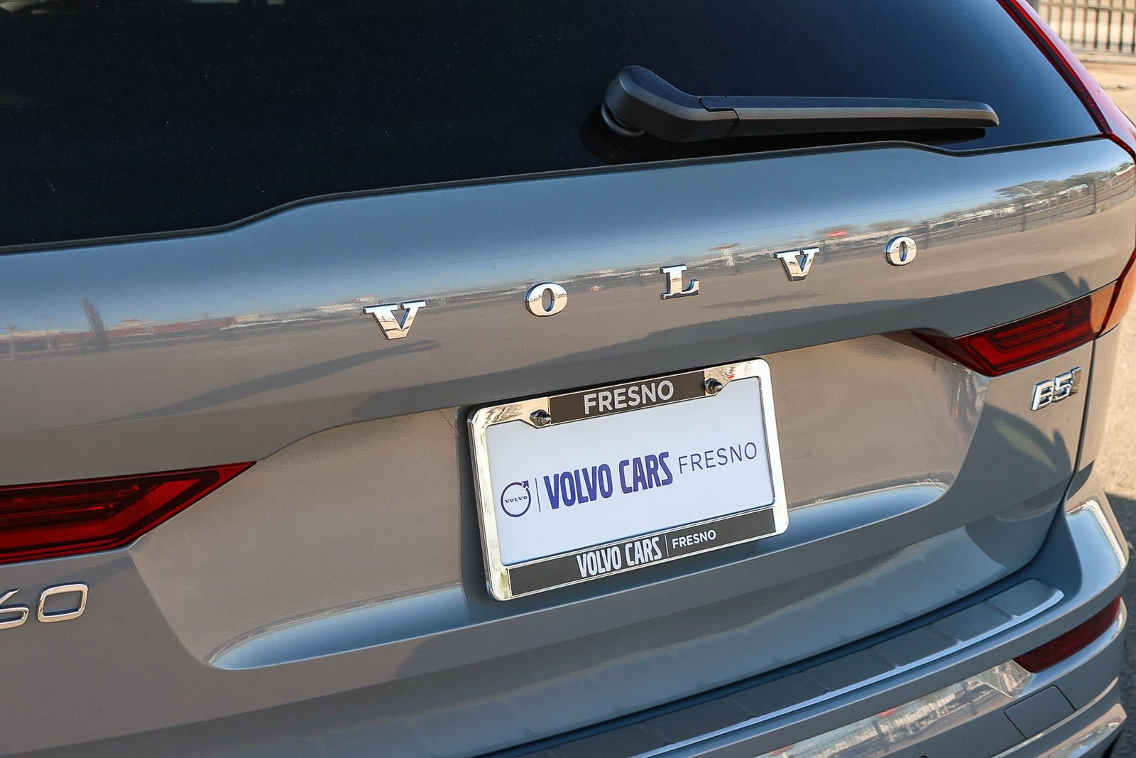 New 2026 Volvo XC60 B5 Plus w/ Climate Package PRO image 12