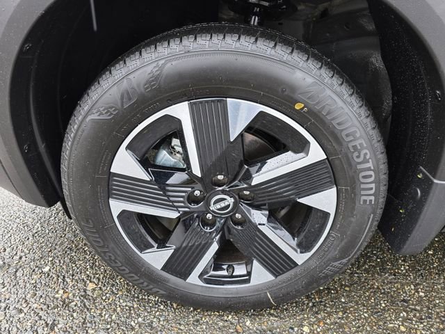 New 2026 Nissan Kicks SV w/ Cold Weather Package AWD/4WD image 12