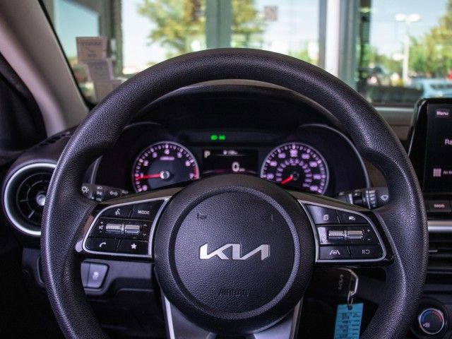 Used 2023 Kia Forte LXS image 13