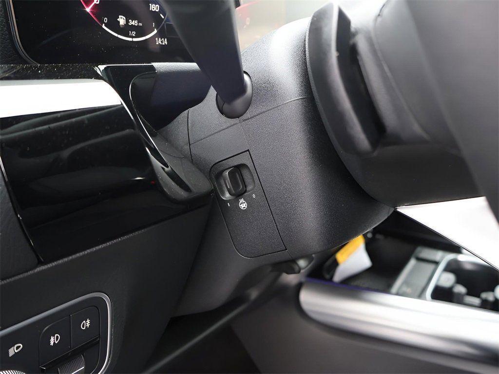 Certified 2025 Mercedes-Benz GLA 250 4MATIC image 61