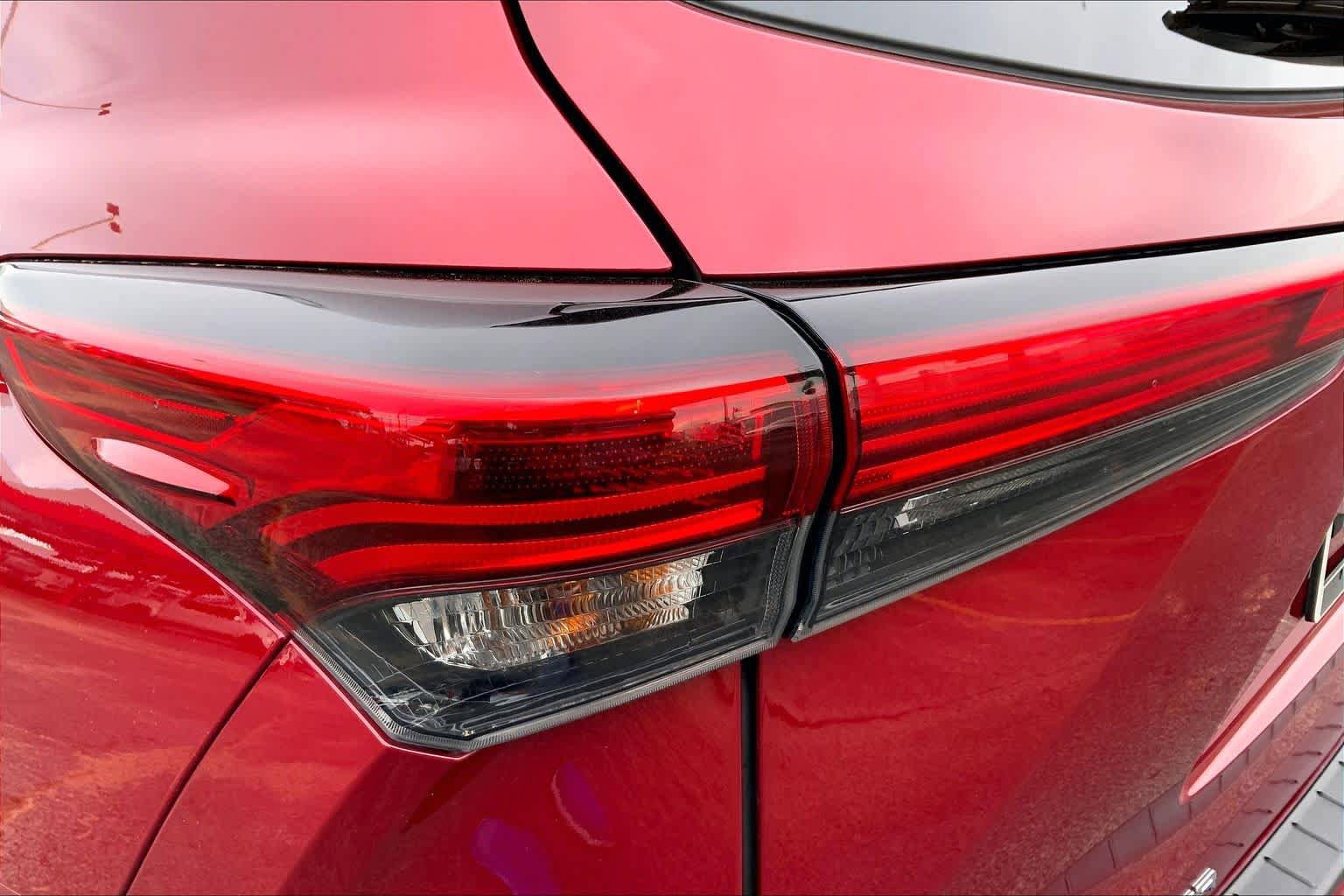 Used 2023 Toyota Highlander Limited FWD image 29