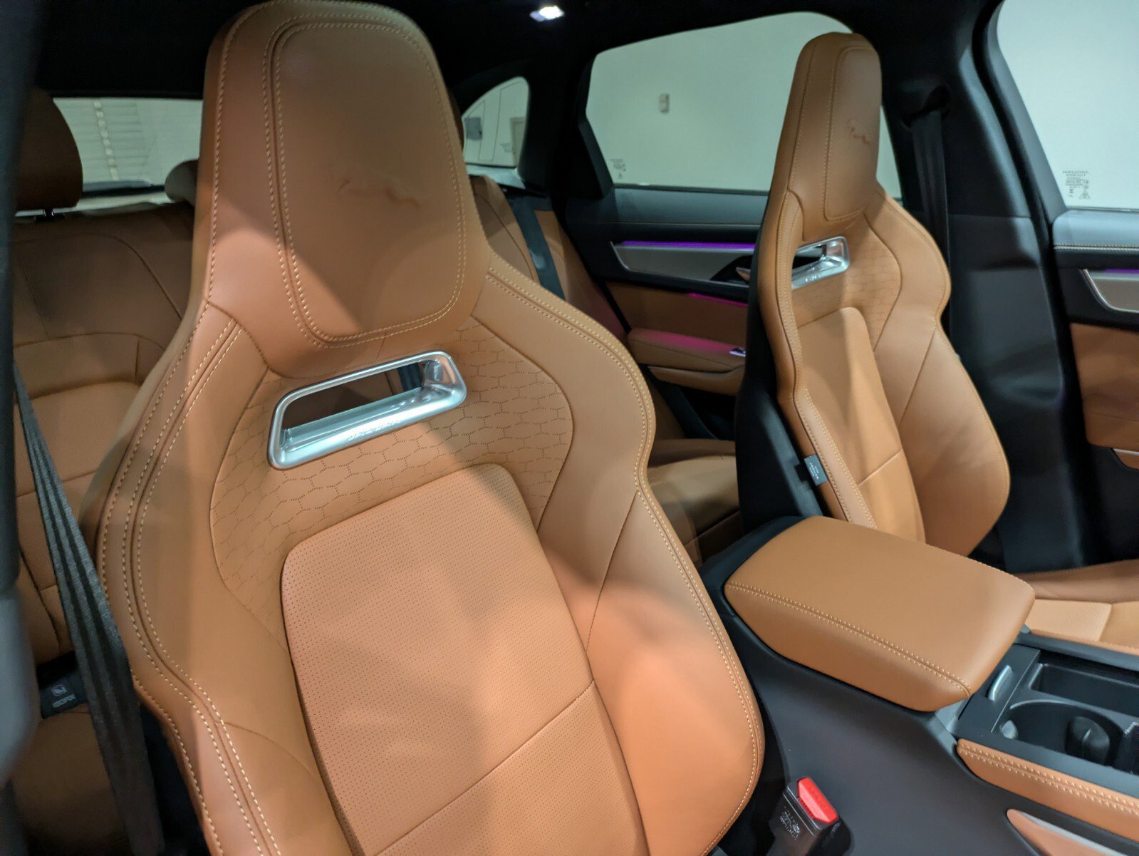 New 2026 Jaguar F-PACE R-Dynamic S image 24