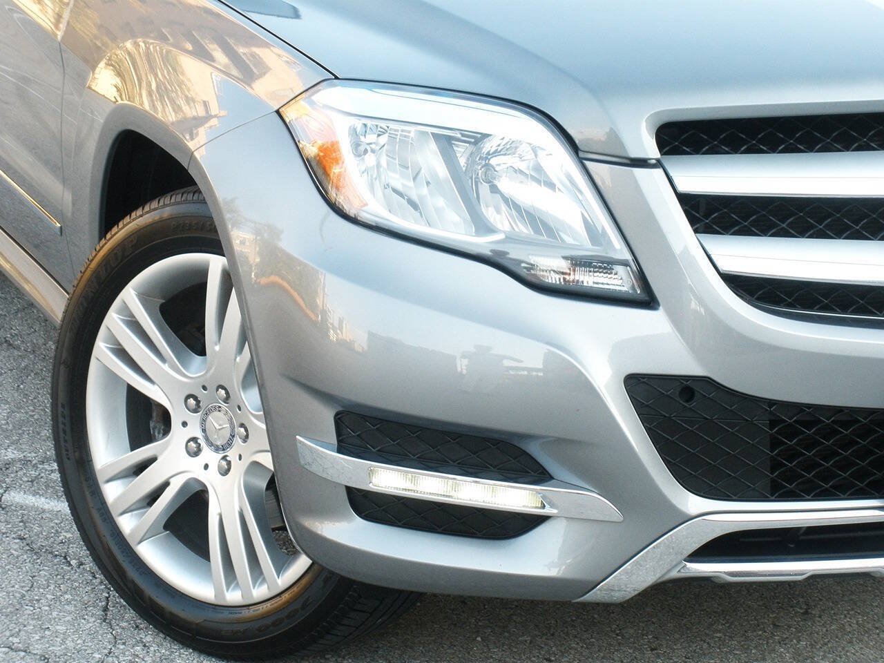 Used 2015 Mercedes-Benz GLK 350 4MATIC image 3